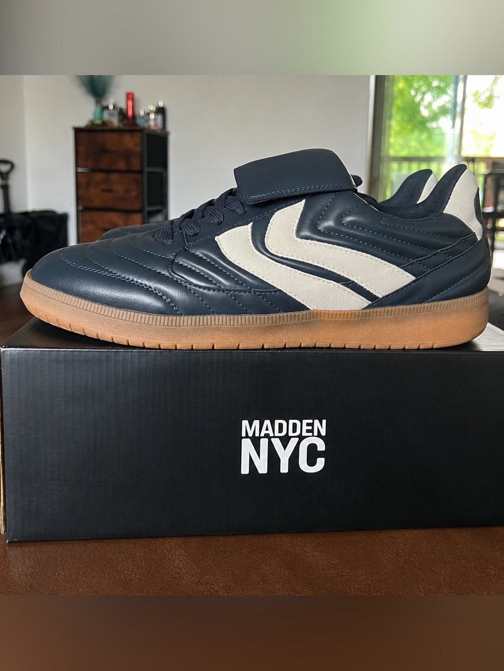 Men’s Sneakers Navy White Gum Sole Size US 9 NWT